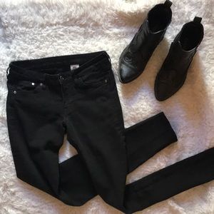 H&M Super Skinny Black Jeans